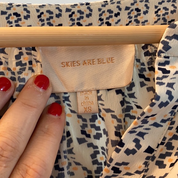 Skies are Blue XS top - Picture 5 of 5